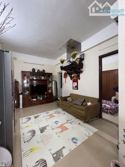Bán Gấp Chung Cư Việt Hưng, Long Biên 52m2, chỉ 2,68 tỷ (Cam kết chuẩn)
