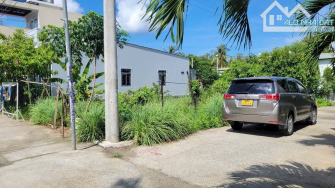 Đất nền Lô góc 108m KP10 Cách Mạng Tháng Tám phường Dương Đông Phú Quốc Kiên Giang trục ch