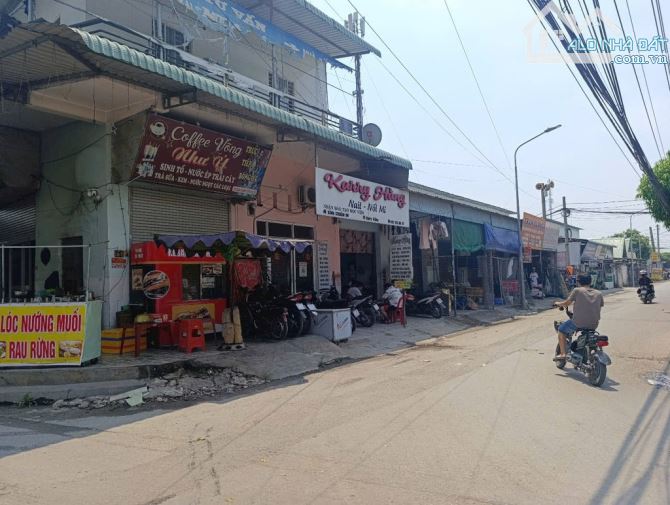 Nhà lô góc đường Bình Chuẩn 69 phường Bình Chuẩn Thuận An Bình Dương 327m2 góa 7.8 tỷ rẻ