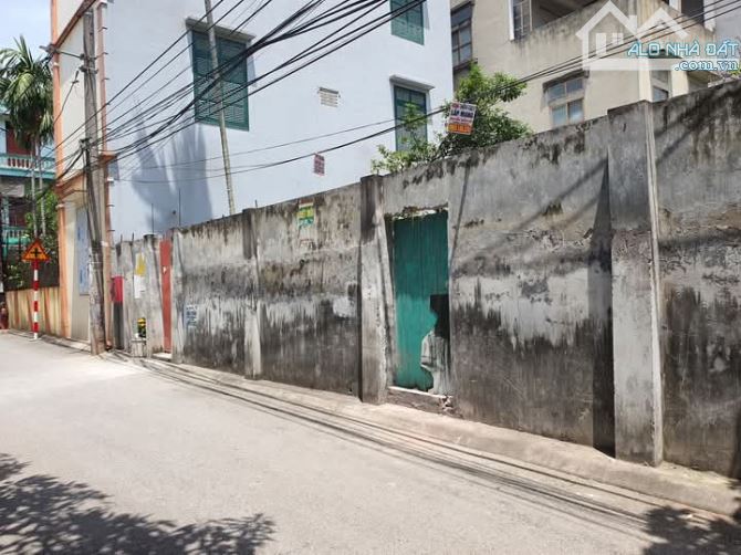 Bán gấp đất Vip Việt Hưng - Giang Biên