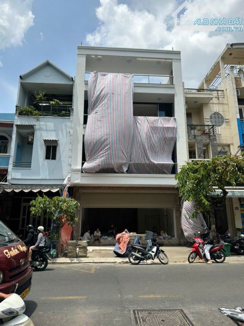 Cho thuê nhà nguyên căn Trương Vĩnh Ký , 8m x 16m , 1 Trệt 3 Lầu