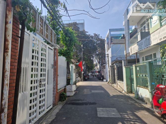 bán nhà 3t Nguyễn Duy Hiệu gần chợ - gần biển - tặng thêm 3 phòng trọ - diện tích lớn