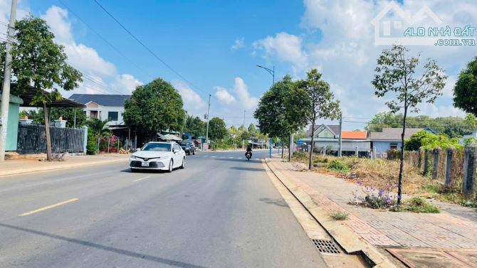 BÁN LÔ ĐẤT VÍP MẶT TIỀN 10M ĐƯỜNG LÊ DUẨN - TT ĐẤT ĐỎ PHÙ HỢP ĐẦU TƯ KINH DOANH