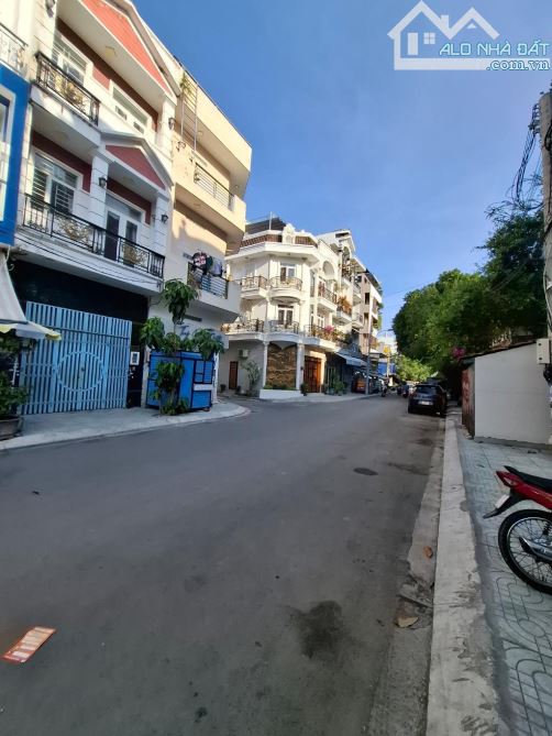 1 CĂN DUY NHẤT NHÀ MẶT TIỀN NAM HÙNG VƯƠNG 70m2 GIÁ chỉ 8,t