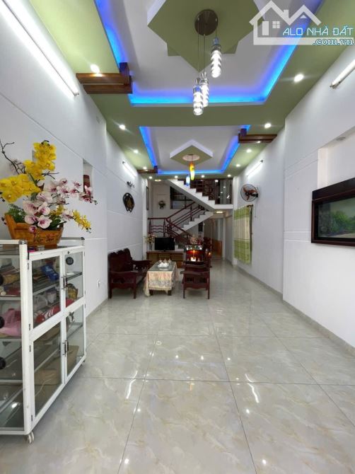 GẤP BÁN - SÁT KIỆT OTO ĐẬU ĐỖ QUẬN THANH KHÊ GIÁ CHỈ CÒN 3.X TỶ - 1