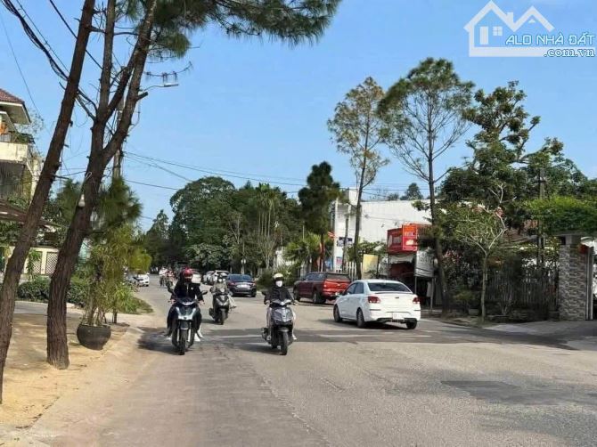 BÁN ĐẤT MẶT TIỀN LÊ NGÔ CÁT VỊ TRÍ KINH DOANH GẦN LÀNG HÀNH HƯƠNG - 1