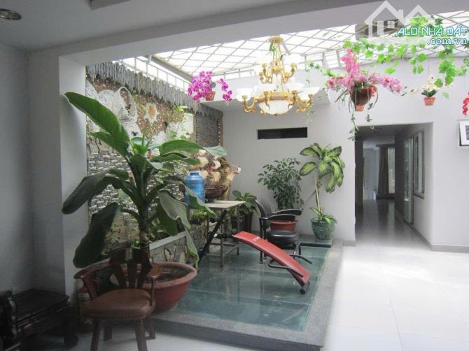 KHÁCH SẠN 2 MẶT TIỀN KHU VEN SÔNG QUẬN ĐỐI DIỆN RMIT DÒNG TIỀN 180TR/THÁNG  CHỈ 49.5 TỶ - 2