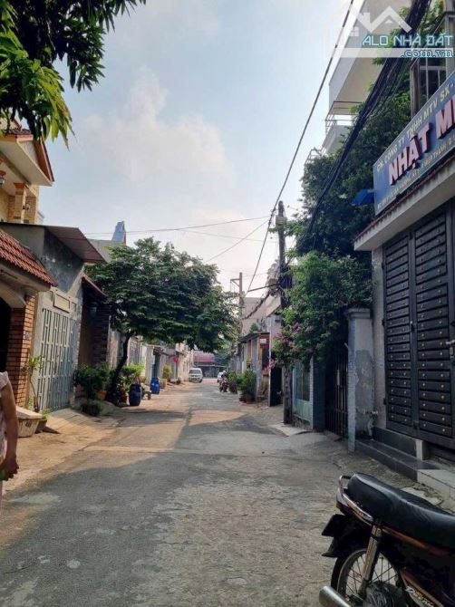4.1❌21M, BÁN DÃY TRỌ 2 TẦNG, HẺM 7M, 1/ LÊ VĂN KHƯƠNG,Q.12, NHỈNH 4 TỶ - 1