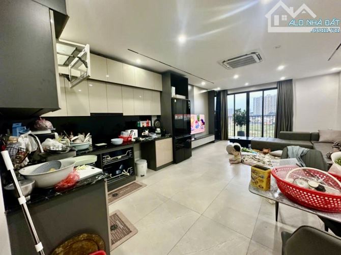 Siêu Hiếm Ngọc Thuỵ 58m2-5 tầng-Mt 5m-hơn 14 tỷ-THANG MÁY-VĨA HÈ-PHÂP LÔ Ô TÔ TRÁNH-GARA - 1