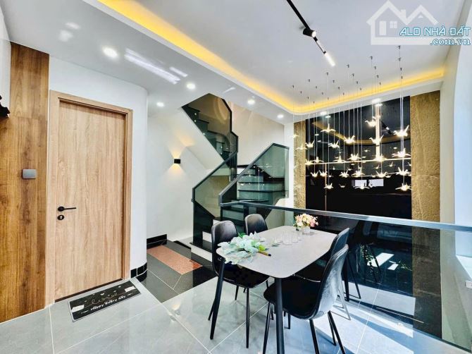 Bán Toà CHDV Hầm 6 Tầng Thang Máy , 18 Phòng , 6x25m , Hợp Đồng Thu nét 120tr/th , 25 Tỷ - 1