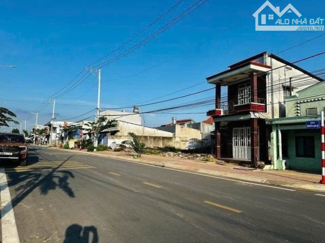 CẮT LỖ 300TR RA NHANH LÔ MT NGUYỄN VĂN CỪ GẦN CHỢ LONG THÀNH,DT 208M2, 1TỶ720,SHR - 1