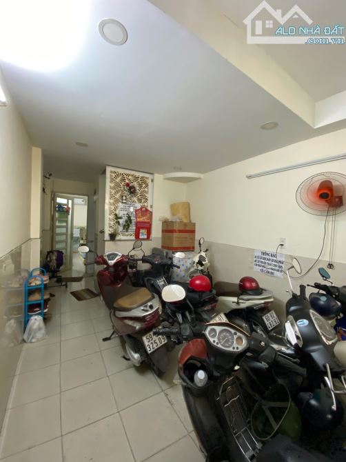 QUẬN 10, SÁT MẶT TIỀN, GẦN BV HÒA HẢO, NG.TRI PHƯƠNG SẦM UẤT, 5 TẦNG, 35m2, 8PN, 9WC - 1