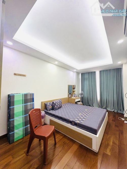 BÁN NHÀ TRẦN KHÁT CHÂN GẦN  PHỐ HUẾ - Q. HBT- 56m2- 5 TẦNG THANG MÁY - MT 4.3m. 19.8 TỶ. - 1