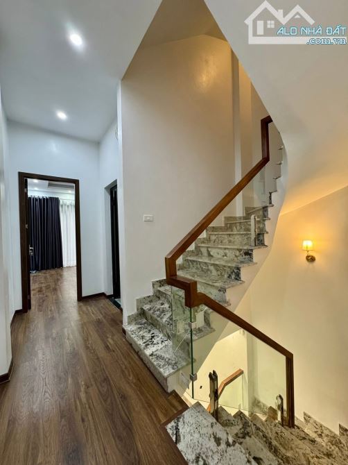 Bán nhà đường Láng Đống Đa, ngõ thông kinh doanh, nhà đẹp, DT55m, 4T, mt4m, giá 14 tỷ - 1