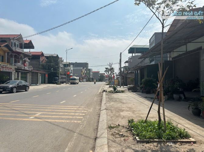 Mãi chưa  đến 2 tỏi mà 72m đất mặt đường tình lộ, siêu kinh doanh cách 7km đến quảng trườn - 1