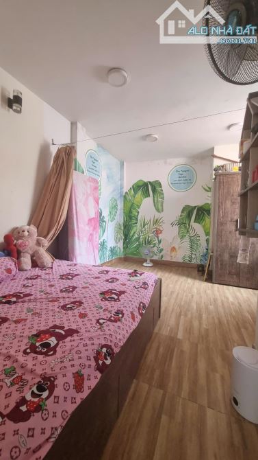 Nhà 1 đời chủ chưa qua đầu tư. Đường liên tỉnh 5. P5. Q8 - 1