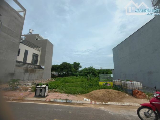 Chỉ 3.2 tỷ - bán đất full thổ cư gần Tên Lửa, Tỉnh Lộ 10, Chợ Bà Hom , Khu Phân Lô - 72m2 - 1
