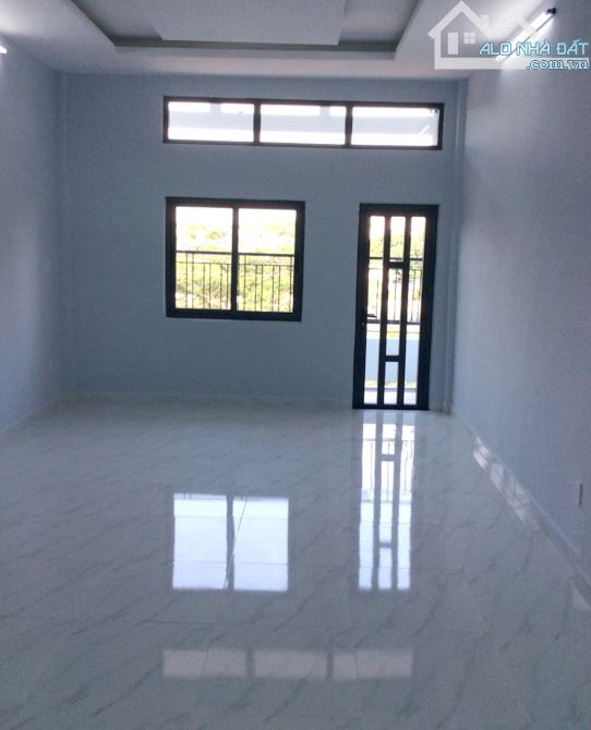 Bán nhà mặt tiền Ngô Sỹ Liên|| 3 Tầng|| ngay công viên và chợ Bình Đông - 1