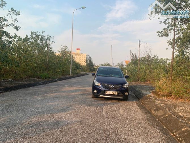Bán nhanh lô đất biển Sa Động Bảo Ninh giá siêu rẻ - 1