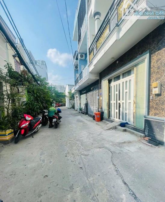 Nhà hẻm xe hơi Huỳnh Tấn Phát, 4 tầng, 6.1 tỷ, cạnh Phú Mỹ Hưng - 1