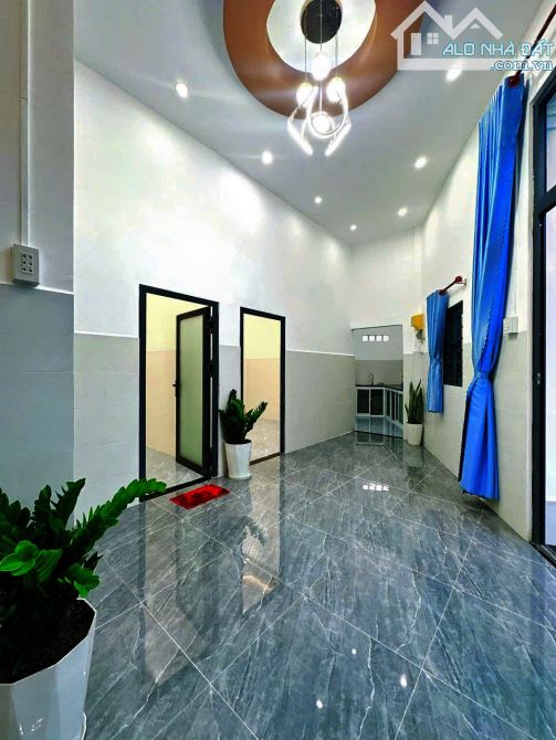 Bán nhà hẻm 286 cách mạng tháng 8 gần sân vận động quân khu 9 giá 1,68 tỷ - 1
