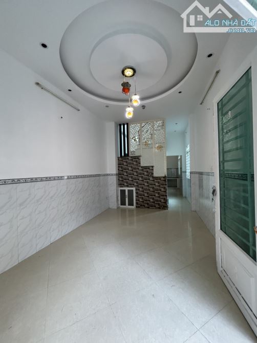 LÔ GÓC 2 MẶT TIỀN - Ô TÔ 7 CHỖ VÀO CỬA - KHU DÂN TRÍ CAO - AN NINH - YÊN TĨNH - 6.7 TỶ - 1