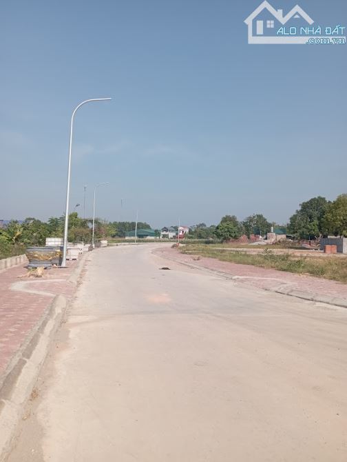Bán Đất 241m2 Tân Trung Chùa- Hiền Ninh - Sóc Sơn - Hà Nội. Đường 35 - 1