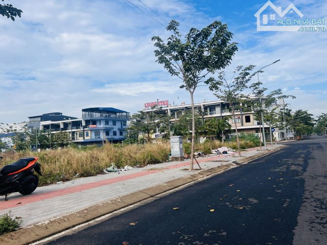Bán đất Bửu Long 3, vị trí đẹp, trục đường F5 đường 17m, giá chỉ 2,5 tỷ -  LH e Tỉnh - 1