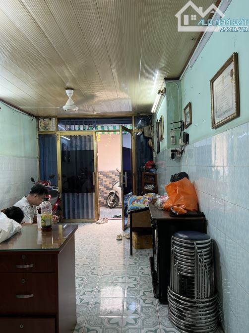 NHÀ 3 TẦNG HẺM 3 GÁC - DUY NHẤT 1 CĂN TẠI TRẦN PHÚ, P.9, Q5 - 1