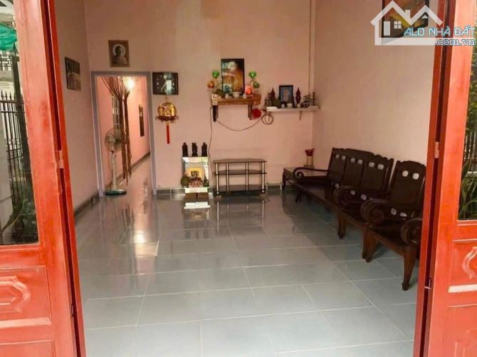 Cần bán gấp căn nhà C4 đường Lê Thị Sắc, Củ Chi, Sổ hồng riêng, 110m2, chỉ 750 Triệu - 1