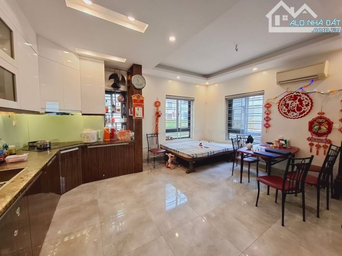 Chính chủ bán biệt thự lô góc Khu đô thị mới Văn Quán Hà Đông 220m2, mặt tiền 30m, 36 tỷ - 1
