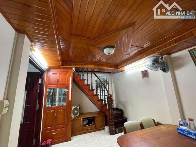 GẤP BÁN NHÀ ĐƯỜNG TRẦN XUÂN SOẠN QUÂN 7 _DT 6.5 x 9_HẺM XE HƠI NHỈNH 5 TỶ - 1