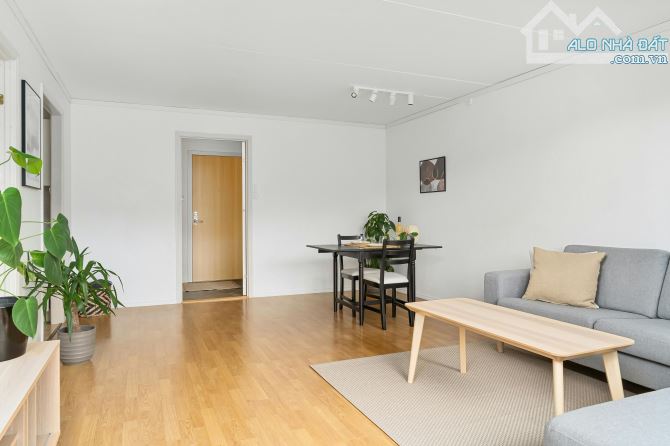 Hộ Khẩu Thạch Thang Quận Hải Châu- Nhà 2 Tầng Nguyễn Du- 70m2- Ngang 9m- Chỉ : 3 Tỷ 2 - 1