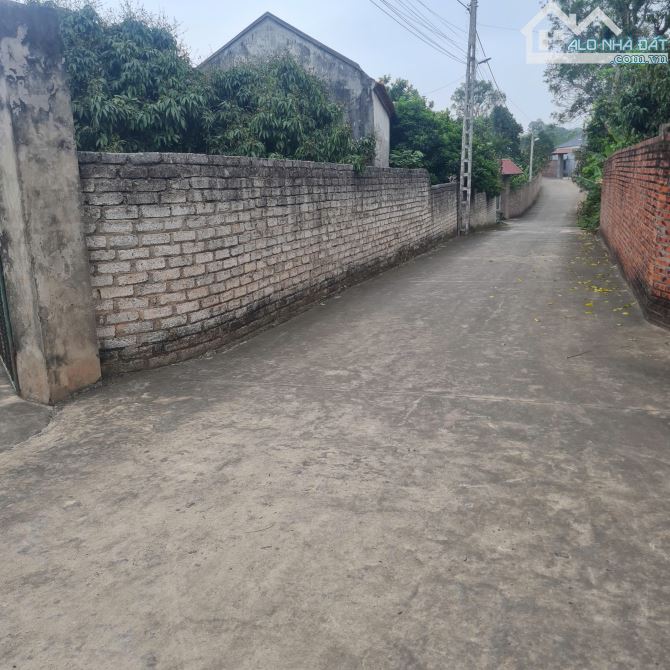 Bán Lô đất 1270 m2- Mặt Tiền 45m, Tại Nhã Nam, Tân Yên, Bắc Giang. Giá 3,2 tỷ - 1