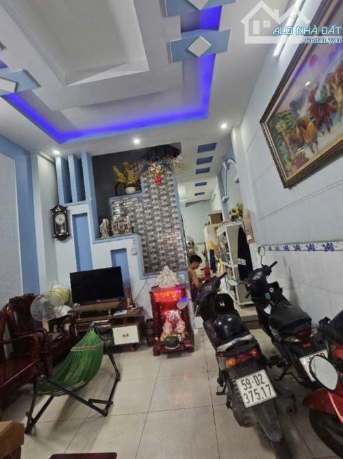 NHÀ ĐÚC 3 TẤM - HẺM XE HƠI - 4X14 - GẦN NGÃ TƯ GÒ MÂY - CHỈ 4,65 TỶ - 1