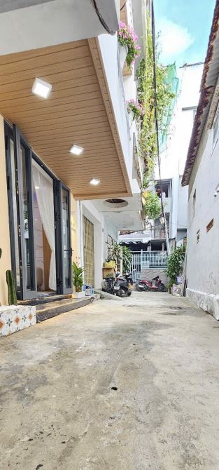 Bán nhà 2 tầng kiệt Cô Giang, đang có dòng tiền cho thuê 200tr/năm, cách Cầu Rồng 500m - 18