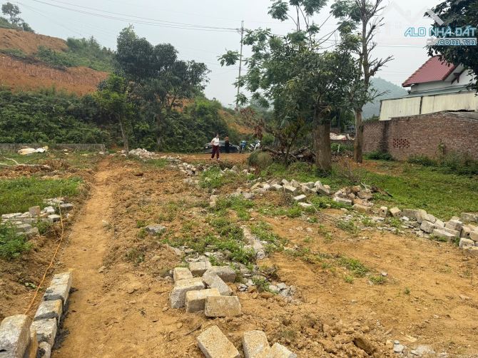 Bán 527m2, thổ cư 150m2, sổ HN tại xã Yên Trung, Thạch Thất. Giá 9tr/m - 2