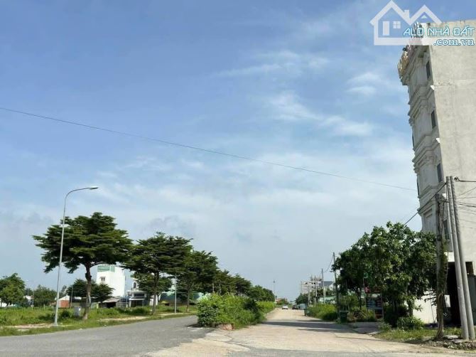 Cần bán gấp nền khu dan cư tại xã bên lức Long an - 2