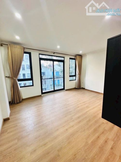 TÂY HỒ - Ô TÔ TRÁNH - 60M X 7 TẦNG THANG MÁY - NHỈNH 21 TỶ - 2