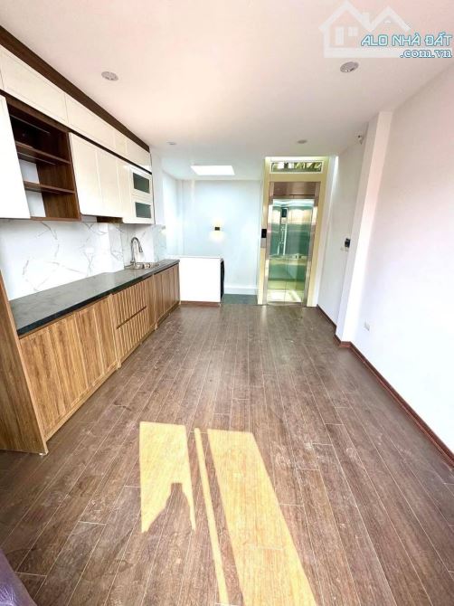 Hiếm - Bán nhà 6 tầng, thang máy mặt ngõ phố Thuỵ Khuê - 2