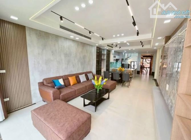 Bán nhà Trần Cung_Hoàng Quốc Việt- DT 45m, 6 Tầng, Thang Máy- Gần Đại Học Điện Lực - 2