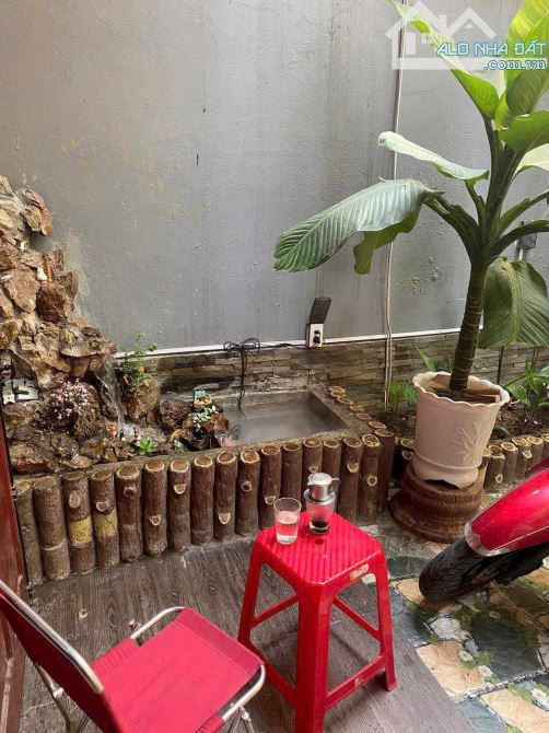 Nhà 3 tầng kiên cố Cách nhà mt trường chinh - Thanh khê  - Dt 110m nở hậu giá nhỉnh 3 tỷ - 2
