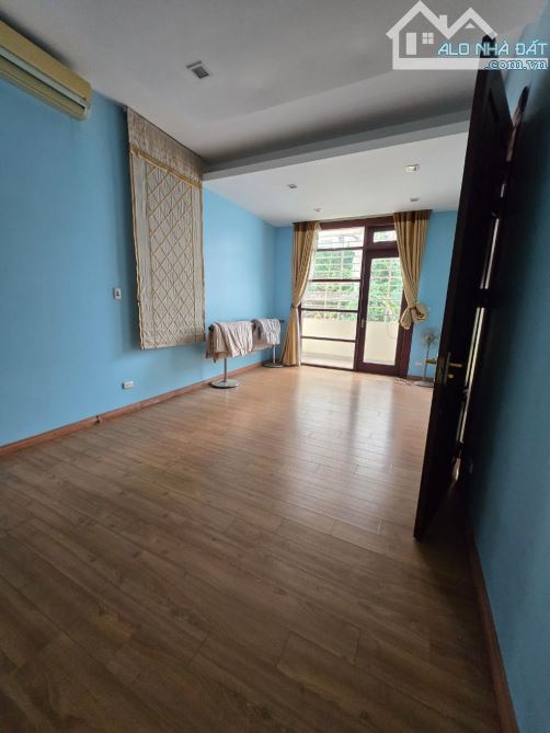 BÁN BIỆT THỰ VIP NHẤT PHỐ ĐỐC NGỮ - LIỄU GIAI - 115M2 - 5 TẦNG - MẶT TIỀN 5.5M - 38 TỶ - 2