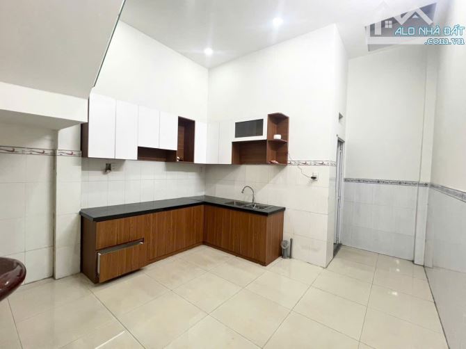Bán Nhà HXH 7m Đường Số 18B DT: 4x13m Nhà 1 Trệt 2 Lầu Giá: 5.4 Tỷ TL - 2