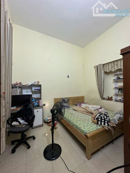 B.Á.N NHÀ MẶT PHỐ ĐAN PHƯỢNG , Ô TÔ TRÁNH , GIÁ MỀM LẠI KINH DOANH ĐỈNH 106M2, 11 TỶ 9 - 2