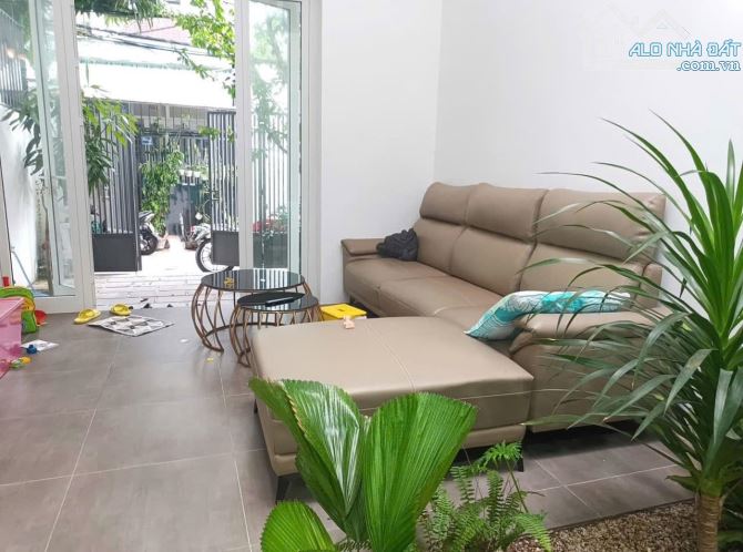 Bán nhà 2 tầng đường oto Chế Lan Viên, cách đường chính 20m. Gần biển - 2