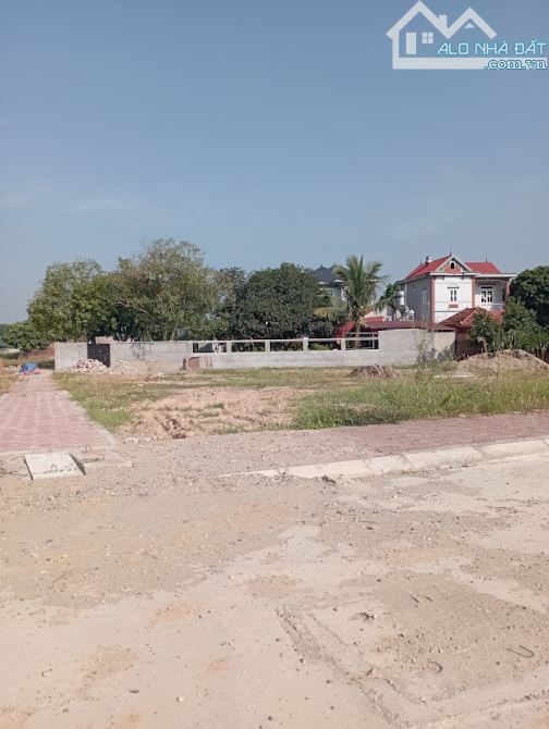 Bán Đất 241m2 Tân Trung Chùa- Hiền Ninh - Sóc Sơn - Hà Nội. Đường 35 - 2