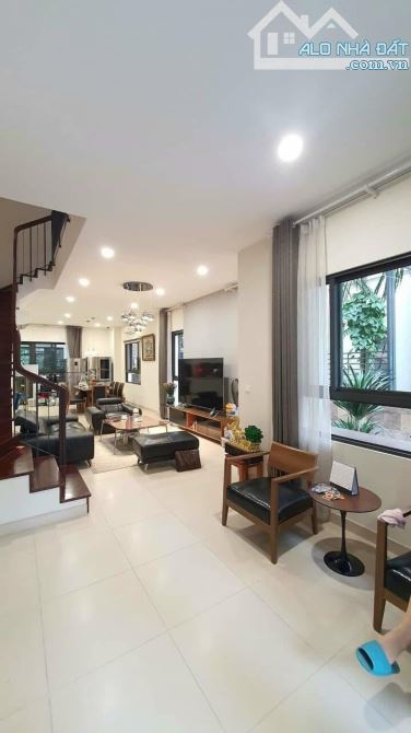 BÁN BIỆT THỰ ĐẲNG CẤP KĐT MỸ ĐÌNH - TỪ LIÊM, LÔ GÓC 2 MẶT TIỀN, VỈA HÈ, 2 Ô TÔ TRÁNH. - 2