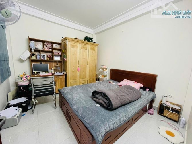 Vị Trí Trần Cung Cổ Nhuế Ngõ Thoáng Thuận Tiện Giao Thông DT 39,6/42m giá 10,8 tỷ - 2