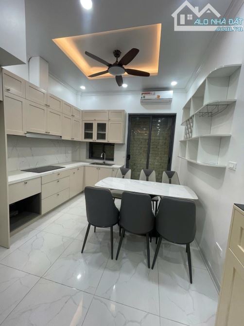 💎BÍ QUYẾT sở hữu Nhà đẹp NGỌC LÂM, LONG BIÊN- VỊ TRÍ đỉnh, NỘI THẤT đẹp, NGÕ 3 ô tô - 3